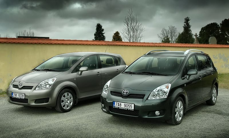 Toyota Corolla Verso: benzín vs. nafta